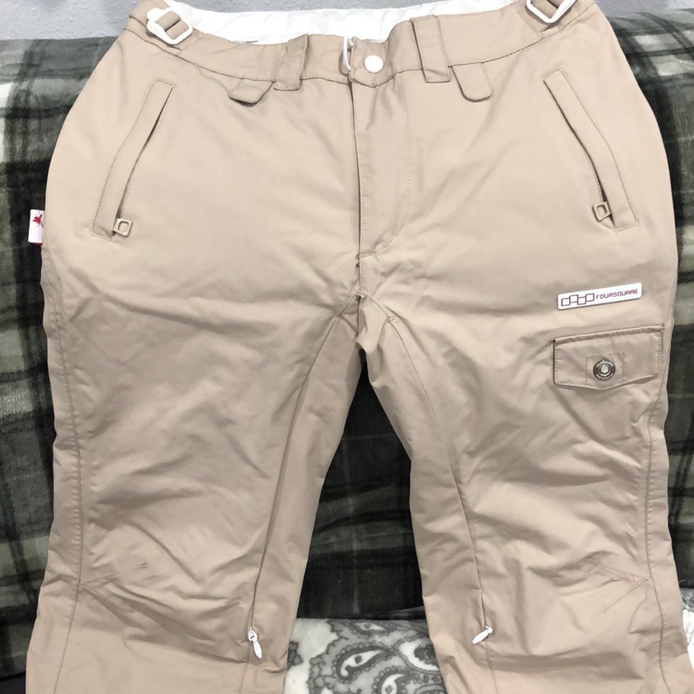 Foursquare snowboard pants
